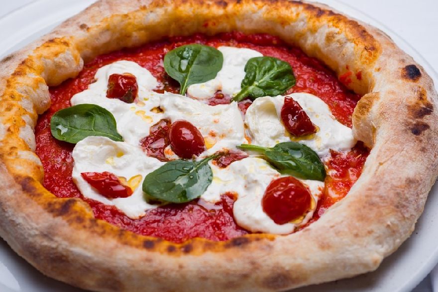 Delicious pizza like you can eat at the best pizzerias in Los Angeles.
